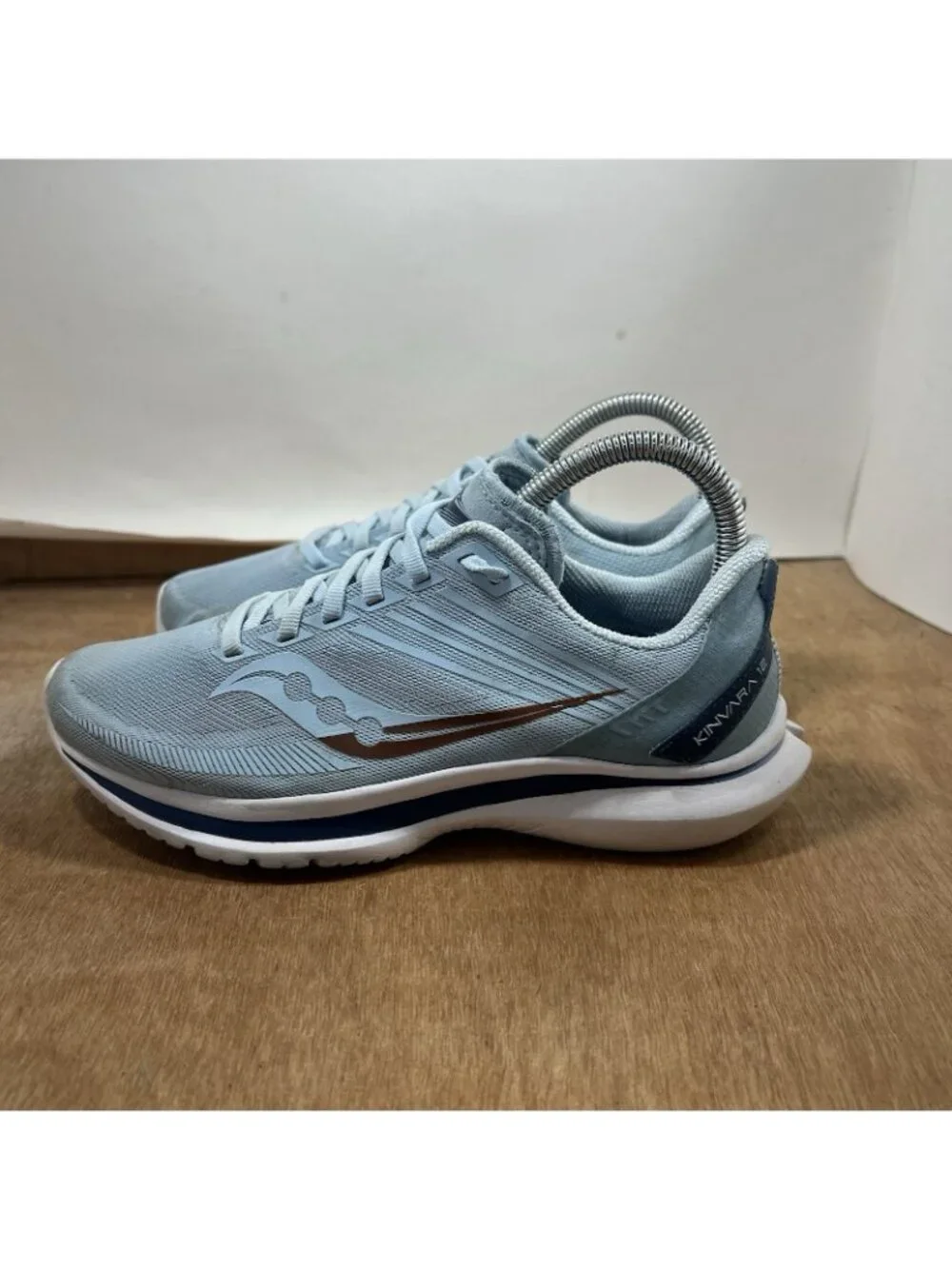 Saucony Kinvara 12 Womens Size 7 Blue Running Shoes Sneakers S10619-35